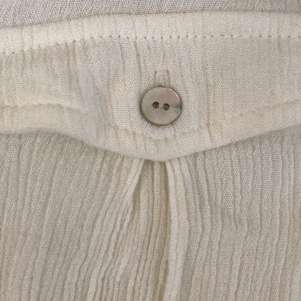 Cute Button Up - Picture 4 of 6